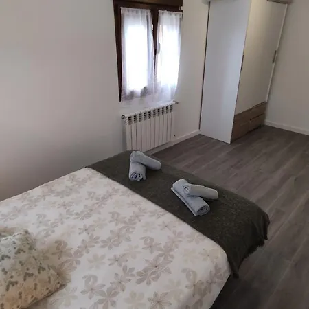 Casa Valparaiso * San Martin de Laspra